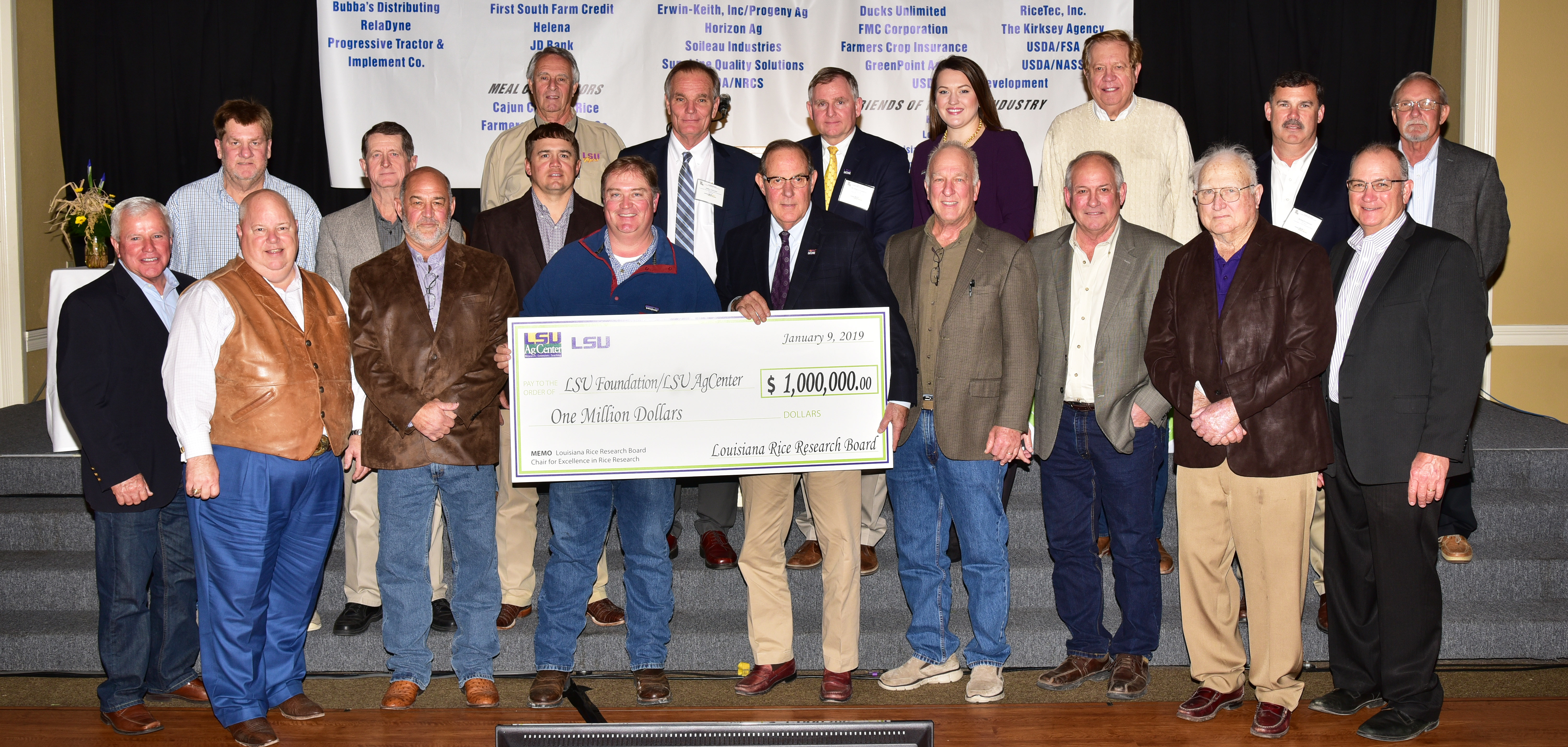 La. rice industry gives $1 million to fund research chair in LSU AgCenter 